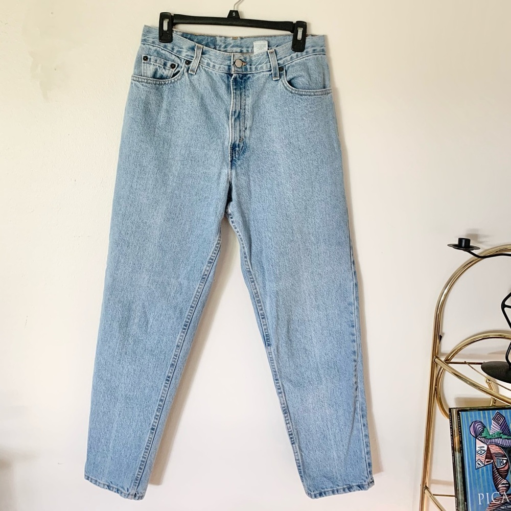 Vintage 00s Levis 550 perfect light wash mom jeans size 29, size 12